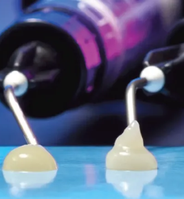 COMPOSITE LỎNG TỶ LỆ HẠT ĐỘN CAO - CLEARFIL MAJESTY ES FLOW UNIVERSAL